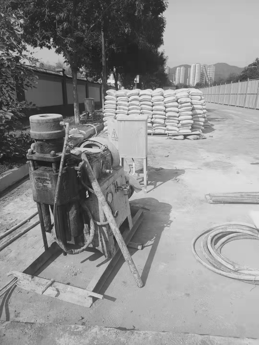 威远场区重载车疑难路基处理方案